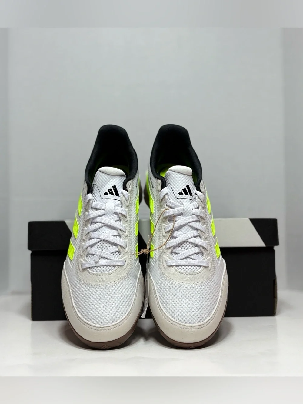 adidas Predator Indoor Soccer Shoes Sneakers JI1159 White Neon Yellow Men’s 5.5
